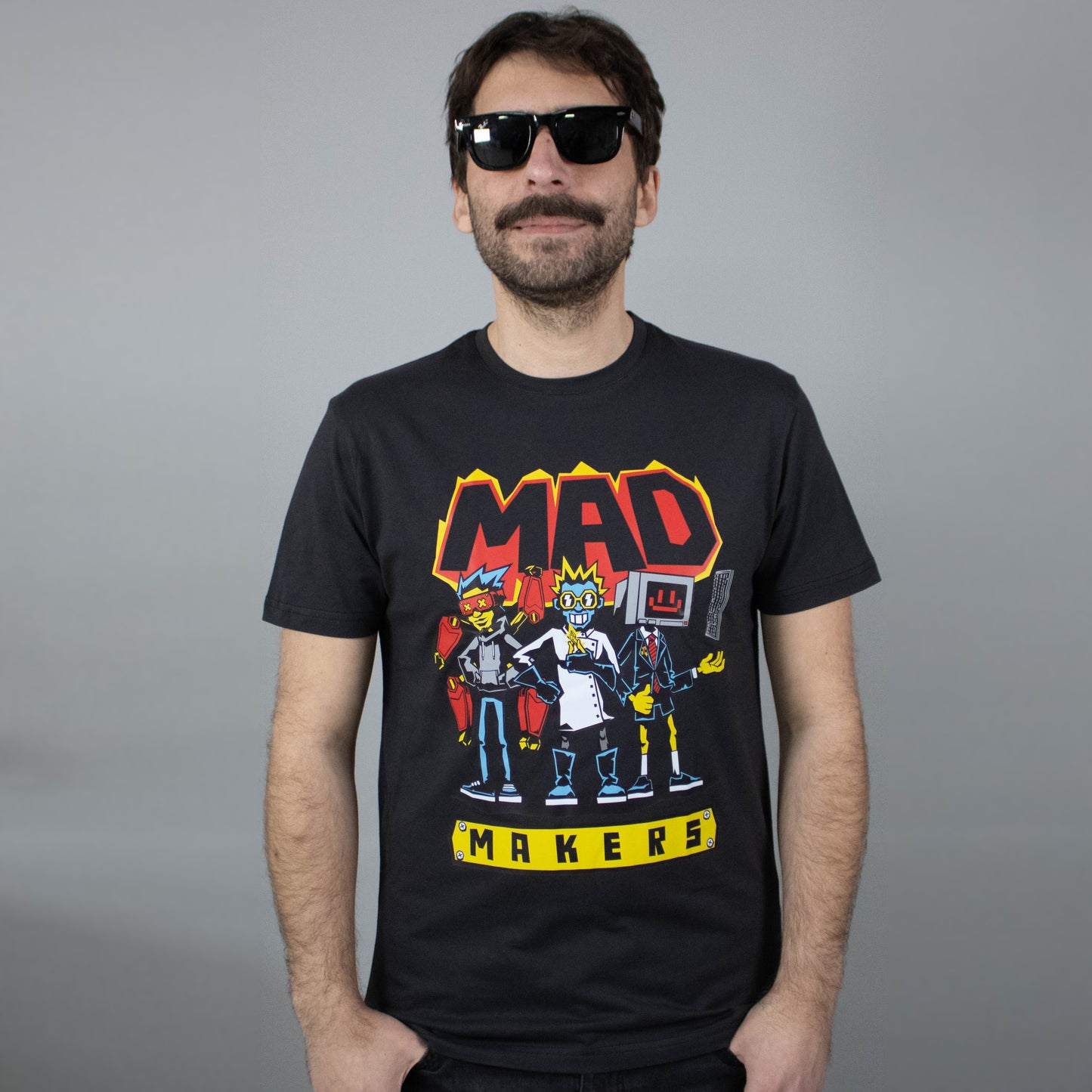 Mad Makers Tişört